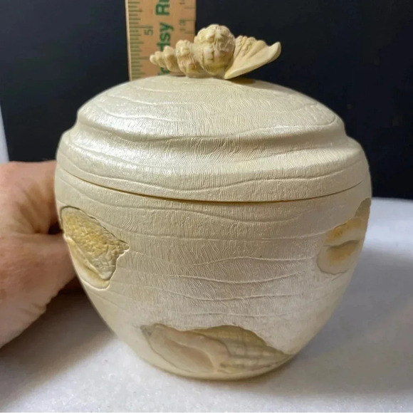 SOLD Croscill Seashell “Beach Haven” Pearly Trinket Jar Box w/ Lid Bath Vanity - Picture 9 of 13